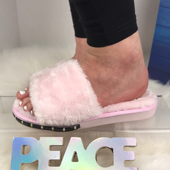 Fur Slippers With Lights - Picture 8 of 8